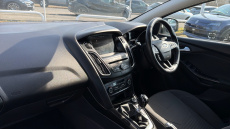 Ford Focus 1.0 EcoBoost 125 Titanium Navigation 5dr Petrol Hatchback